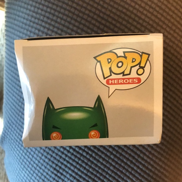 The Joker Pop Figure - Picture 6 of 6